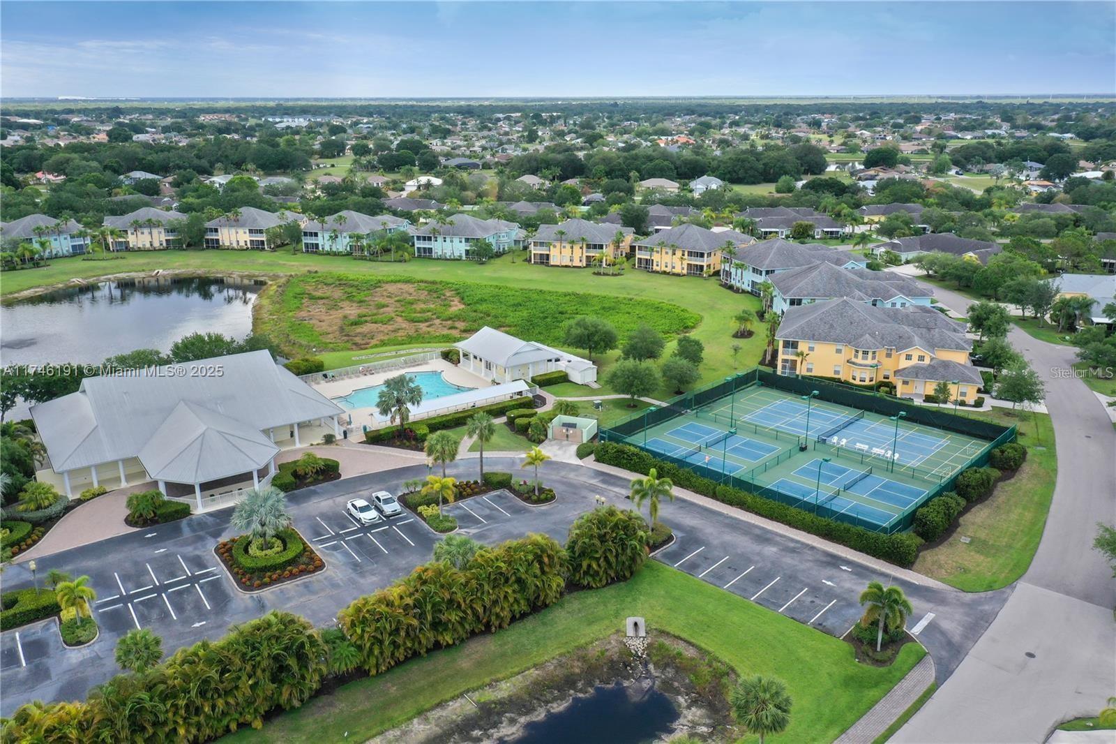 2121 Heron Lake Dr 204 Property Photo 2