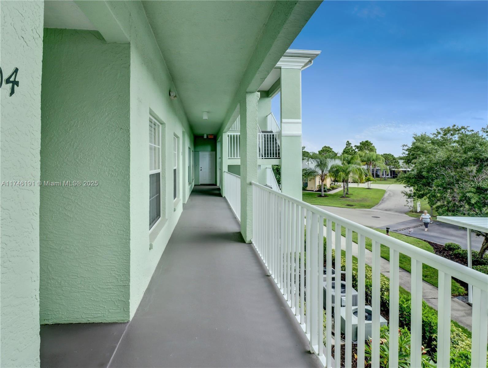 2121 Heron Lake Dr 204 Property Photo 8