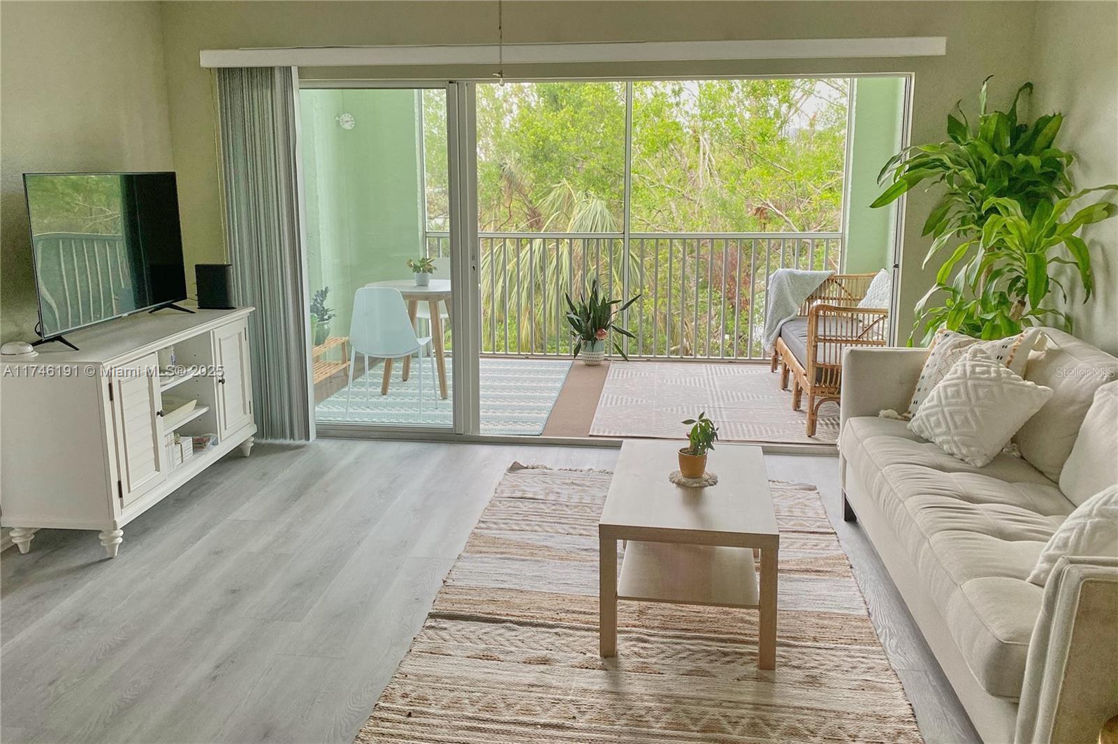 2121 Heron Lake Dr 204 Property Photo 12