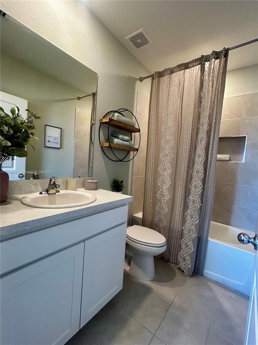 453 Ne 13th St 453 Property Photo 13