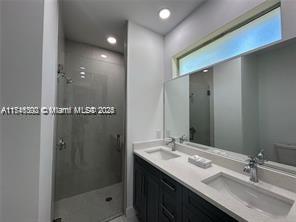2044 Crawford Ave N Property Photo 7