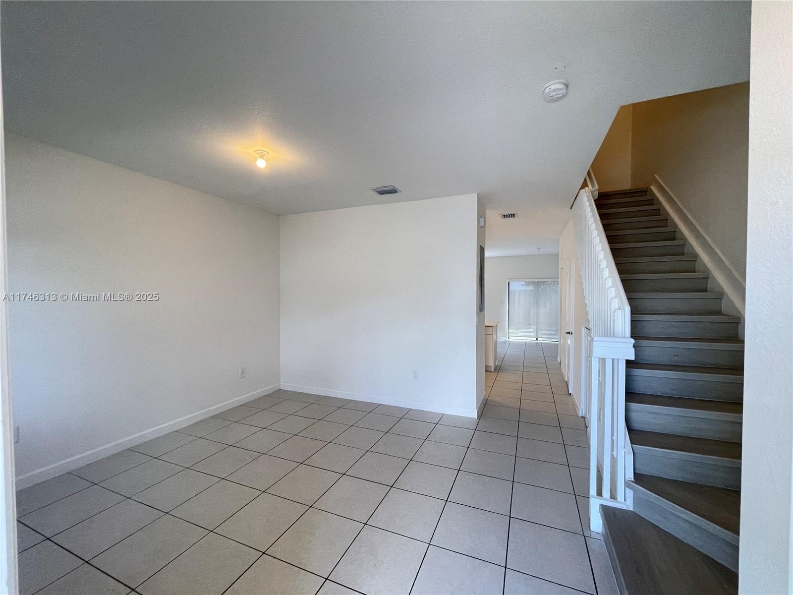 23269 Sw 129th Path Property Photo 4