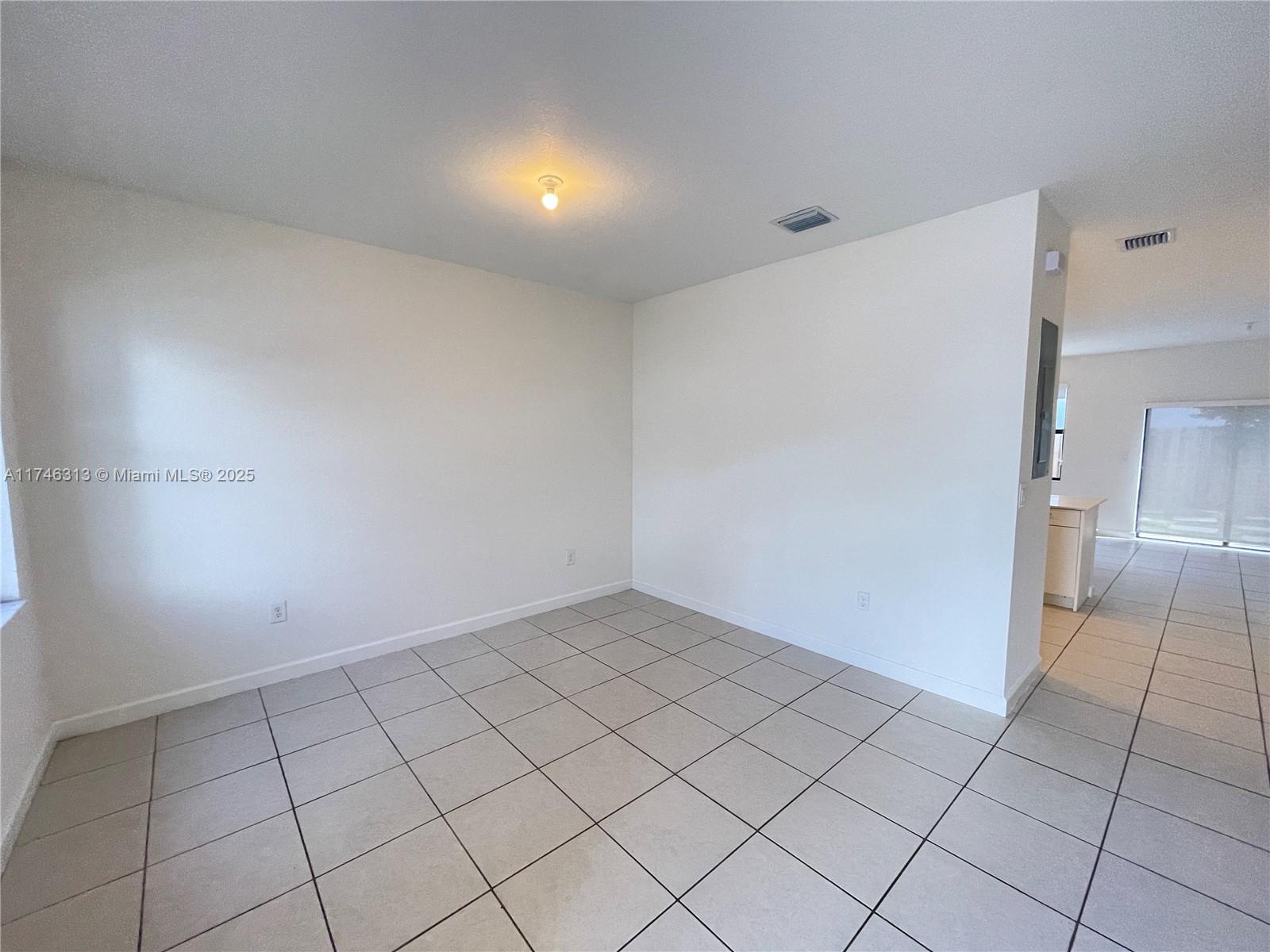 23269 Sw 129th Path Property Photo 5