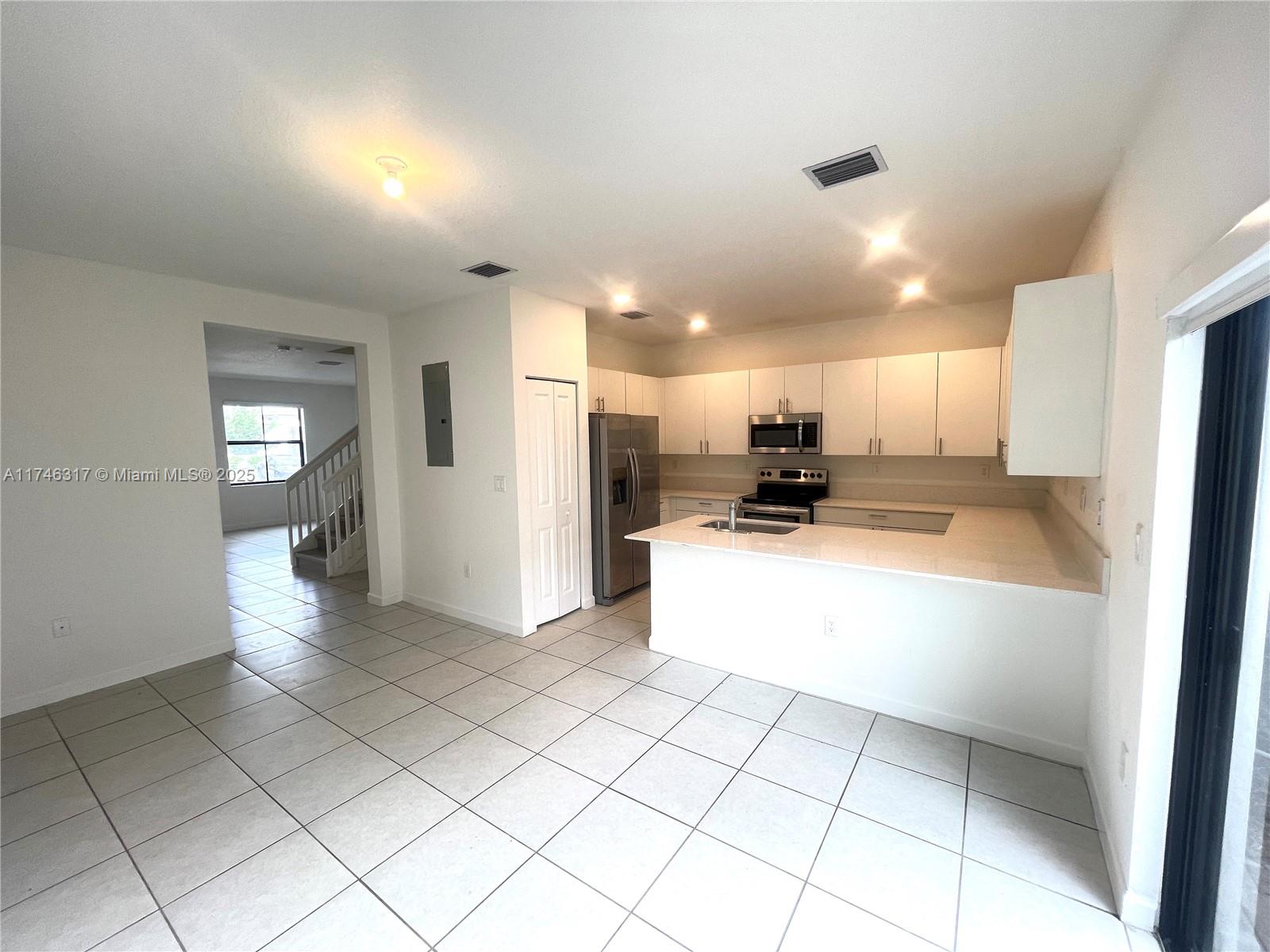 12956 Sw 233rd Ter 12956 Property Photo 8