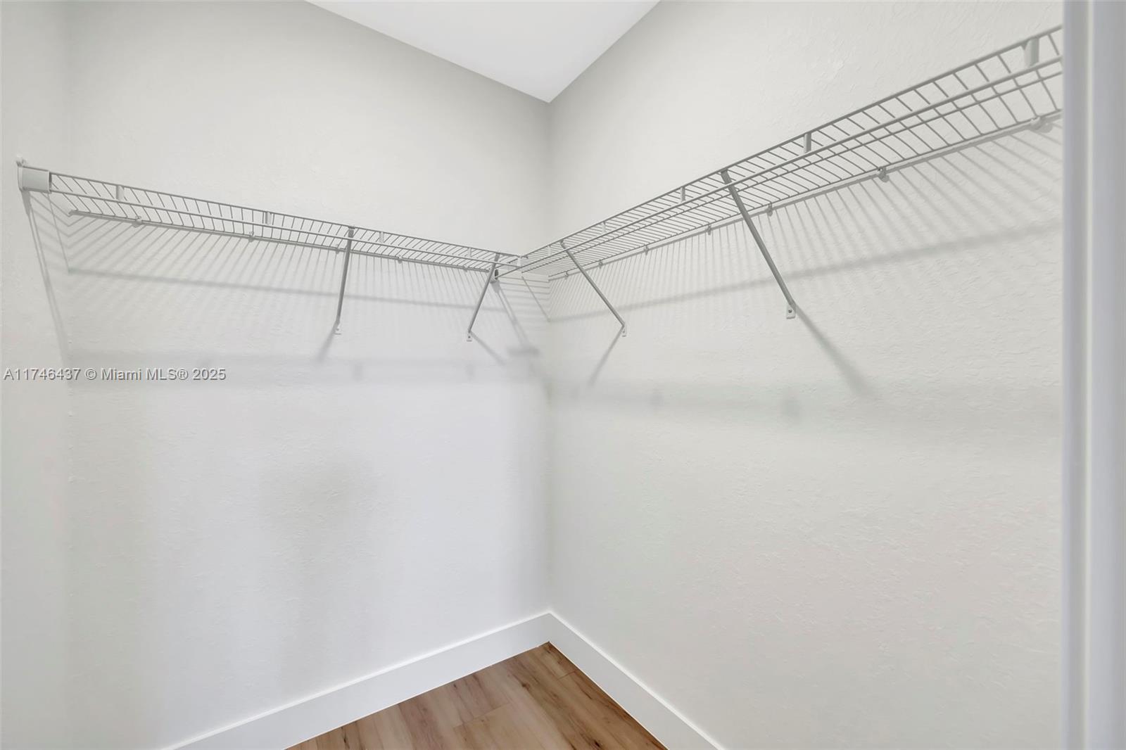 1794 Se 7th Ter 0 Property Photo 23