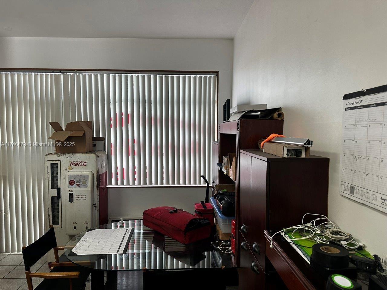 507 N Krome Ave Property Photo 5