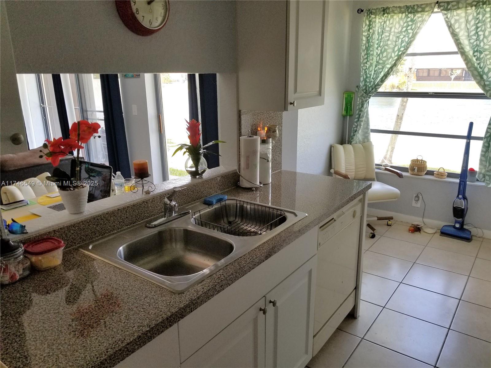 1361 Sandpiper Blvd Property Photo 19