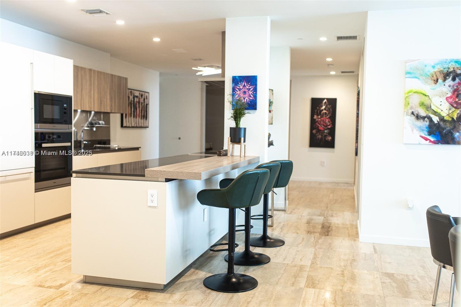 1000 Brickell Plz Ph5503 Property Photo 8