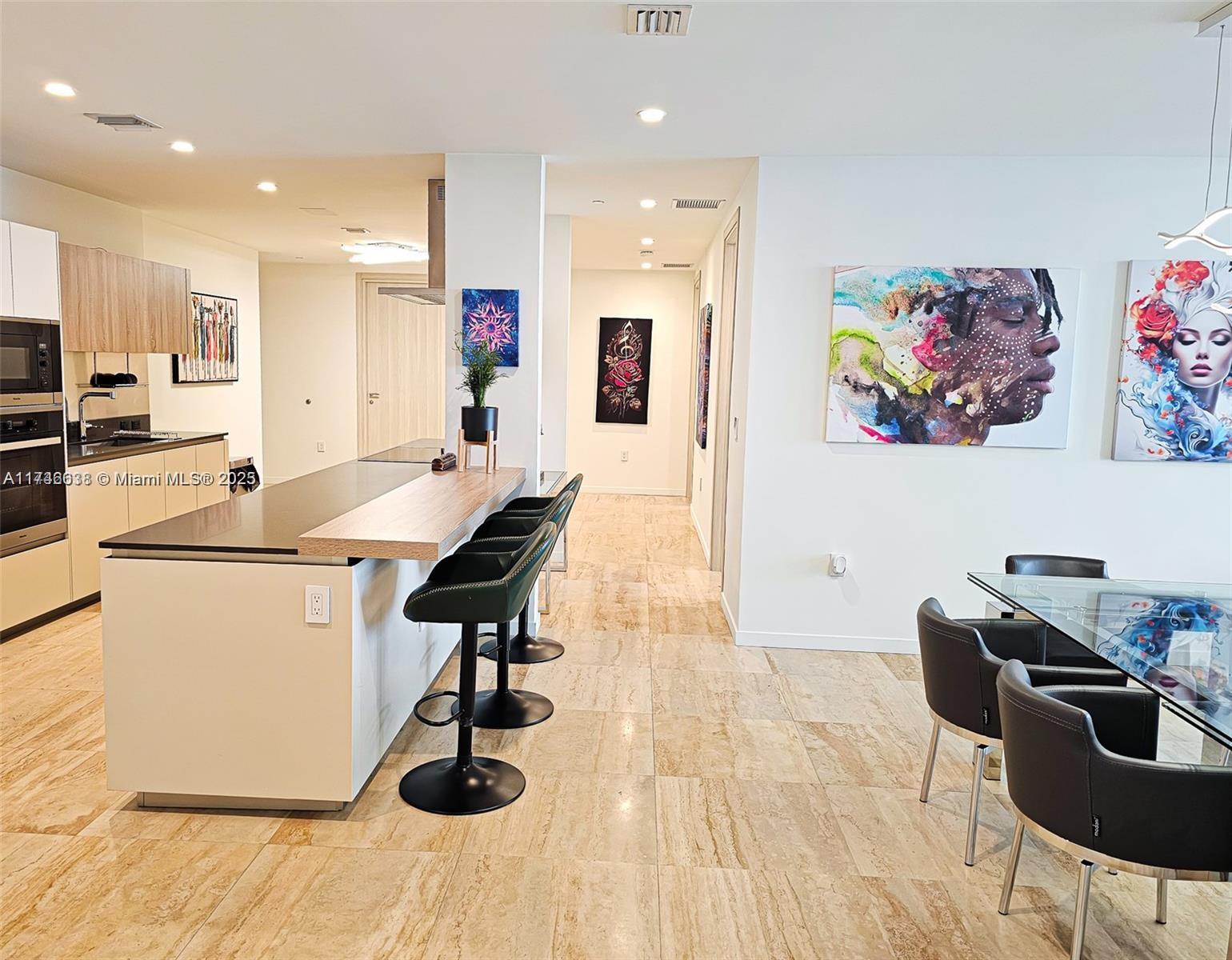 1000 Brickell Plz Ph5503 Property Photo 10
