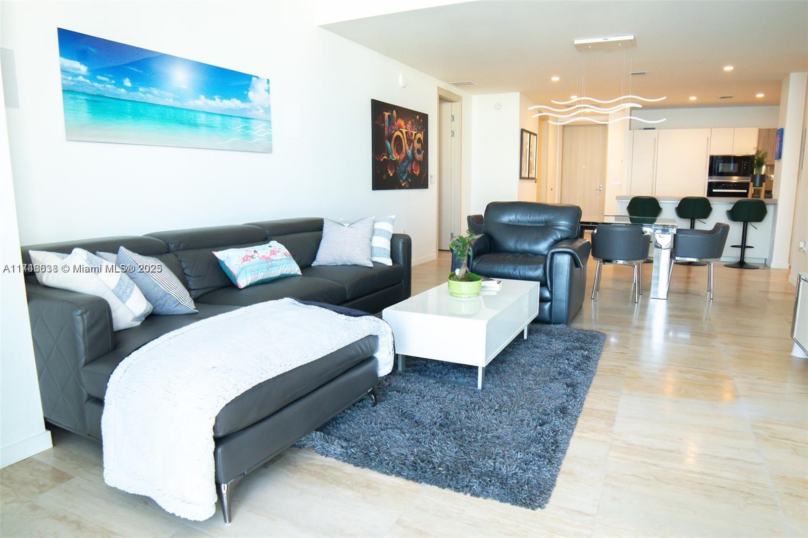 1000 Brickell Plz Ph5503 Property Photo 18