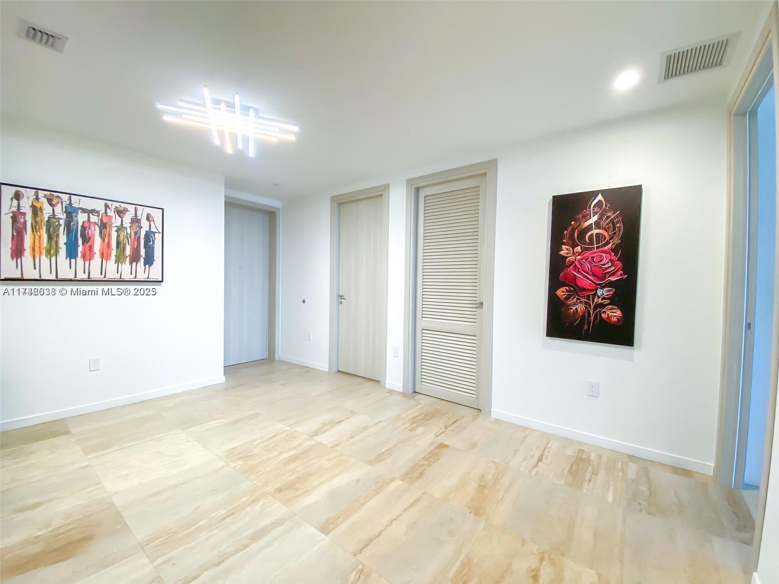 1000 Brickell Plz Ph5503 Property Photo 25