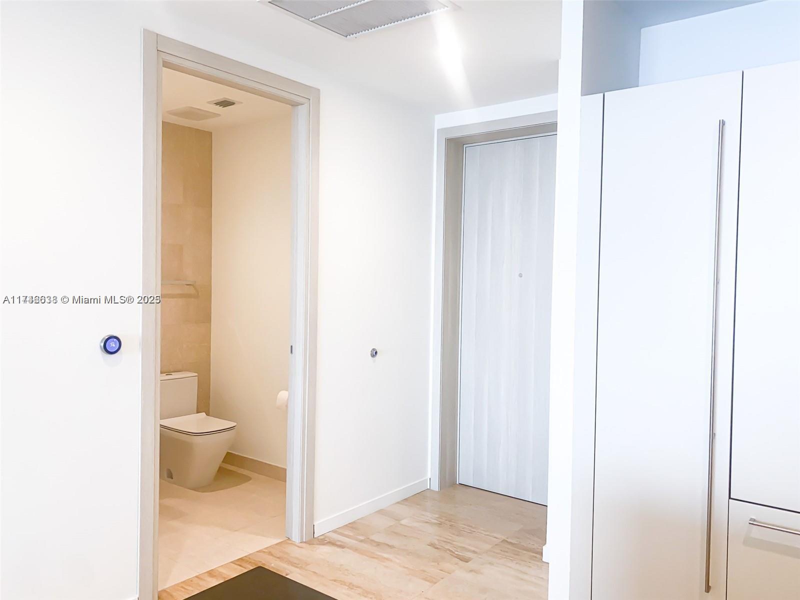 1000 Brickell Plz Ph5503 Property Photo 27