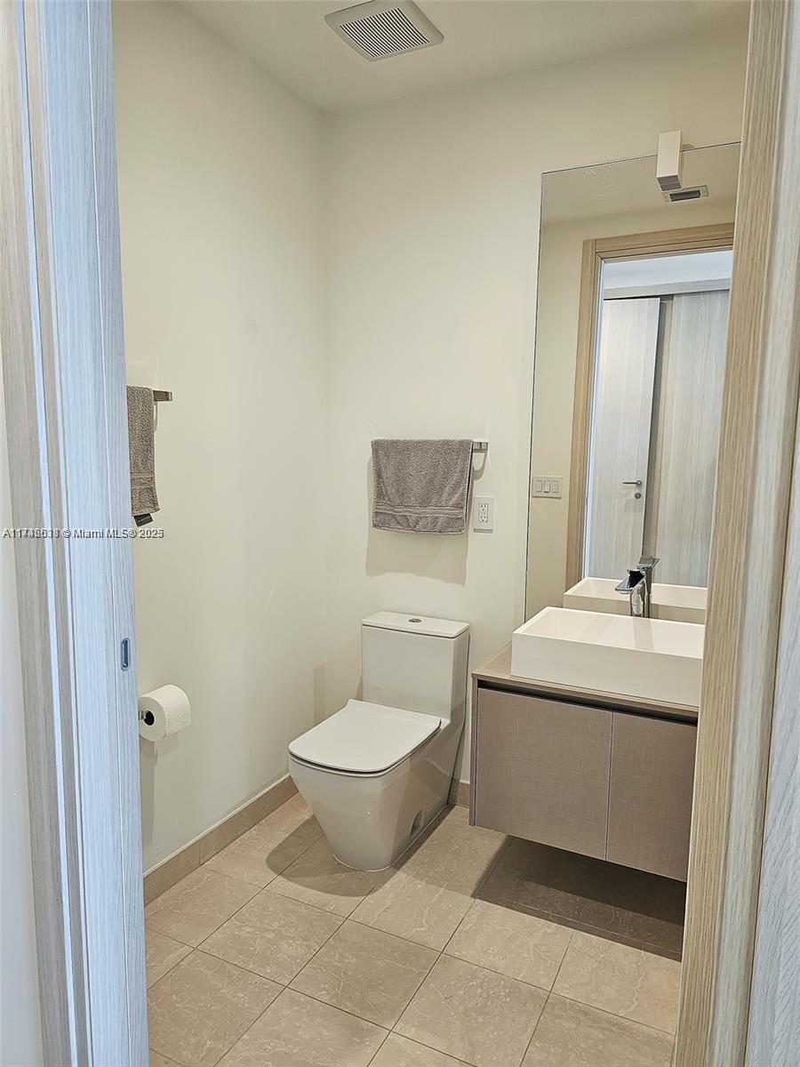 1000 Brickell Plz Ph5503 Property Photo 45