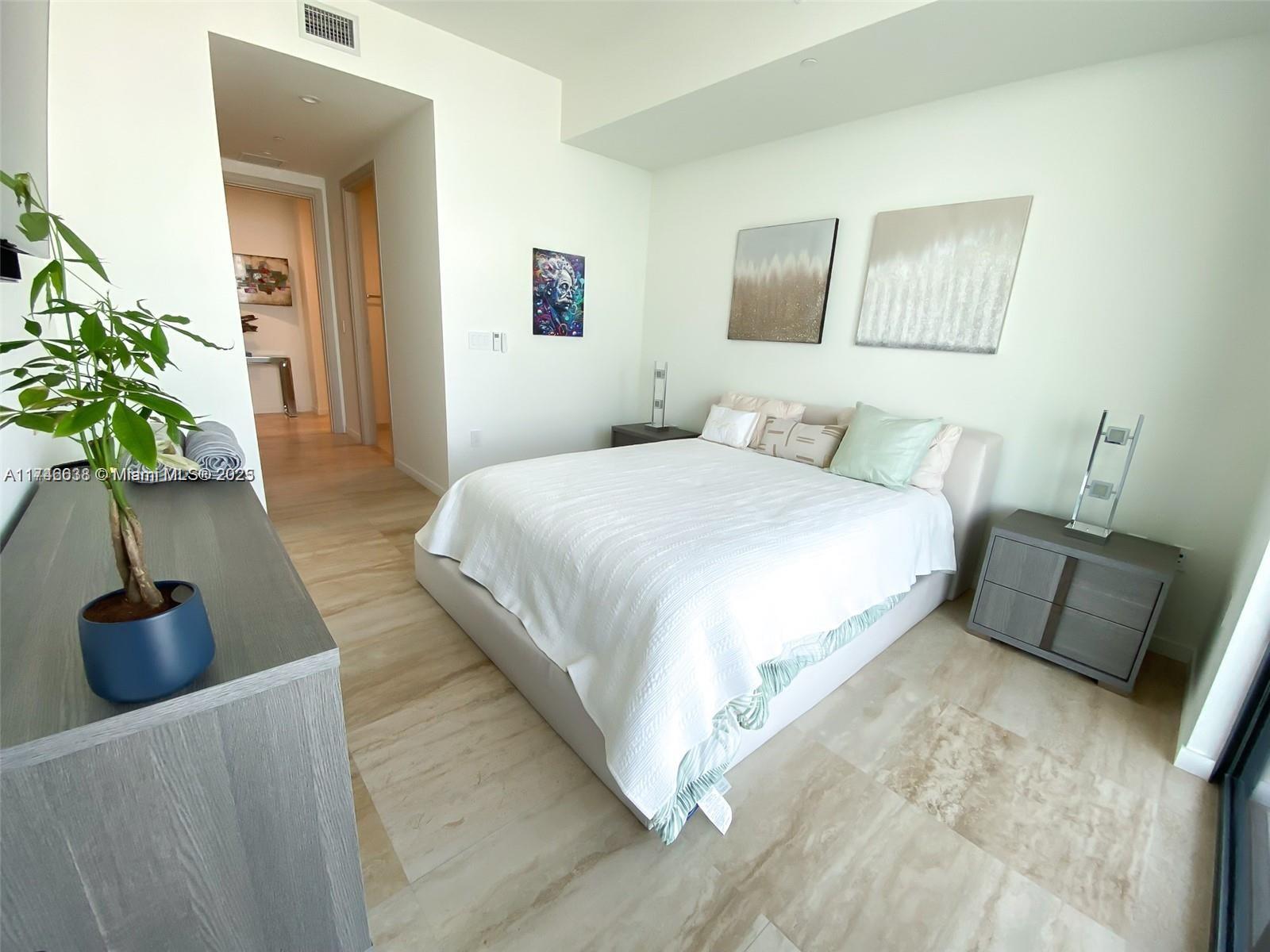 1000 Brickell Plz Ph5503 Property Photo 49