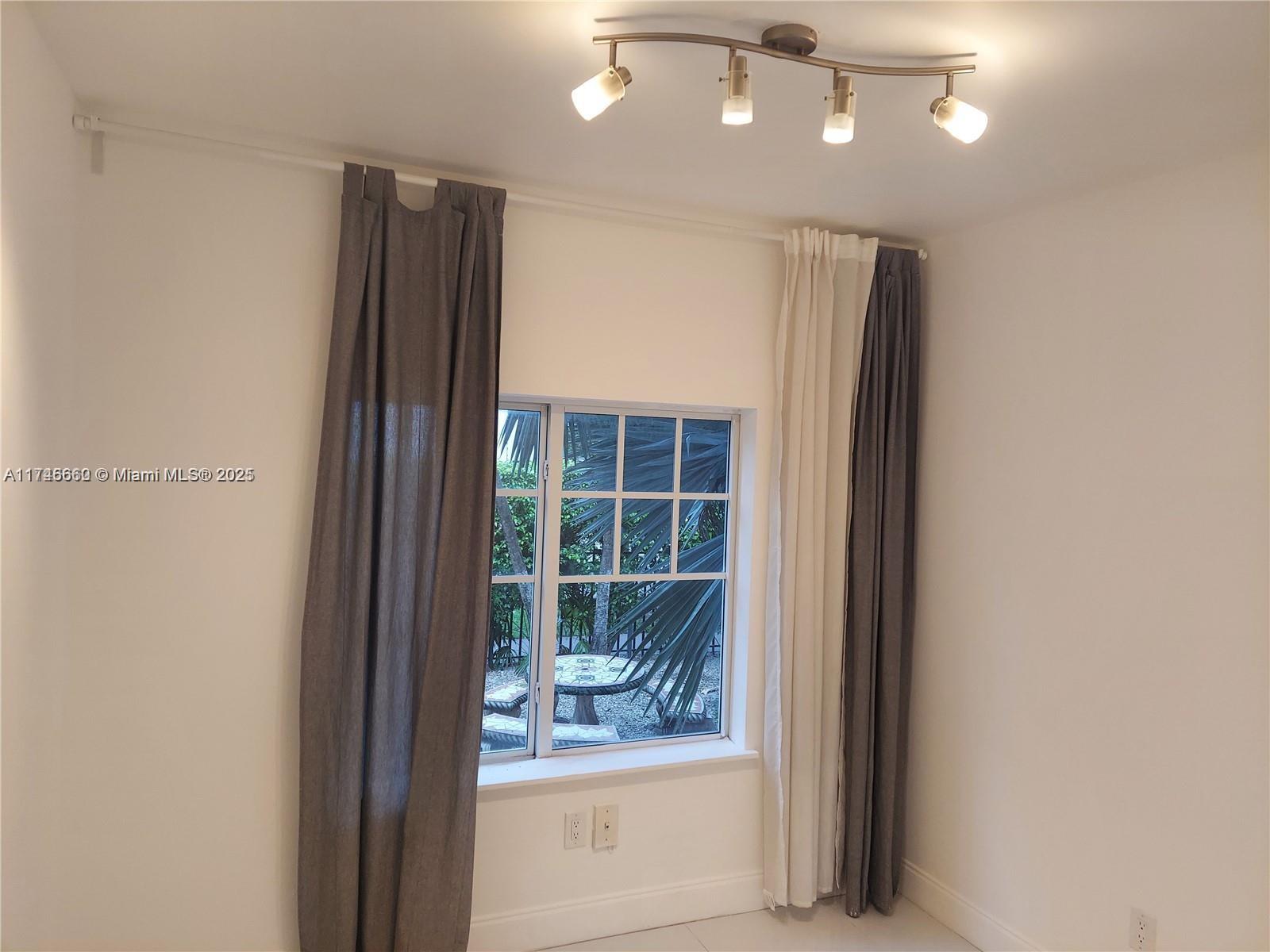 750 Pennsylvania Ave 1 Property Photo 7