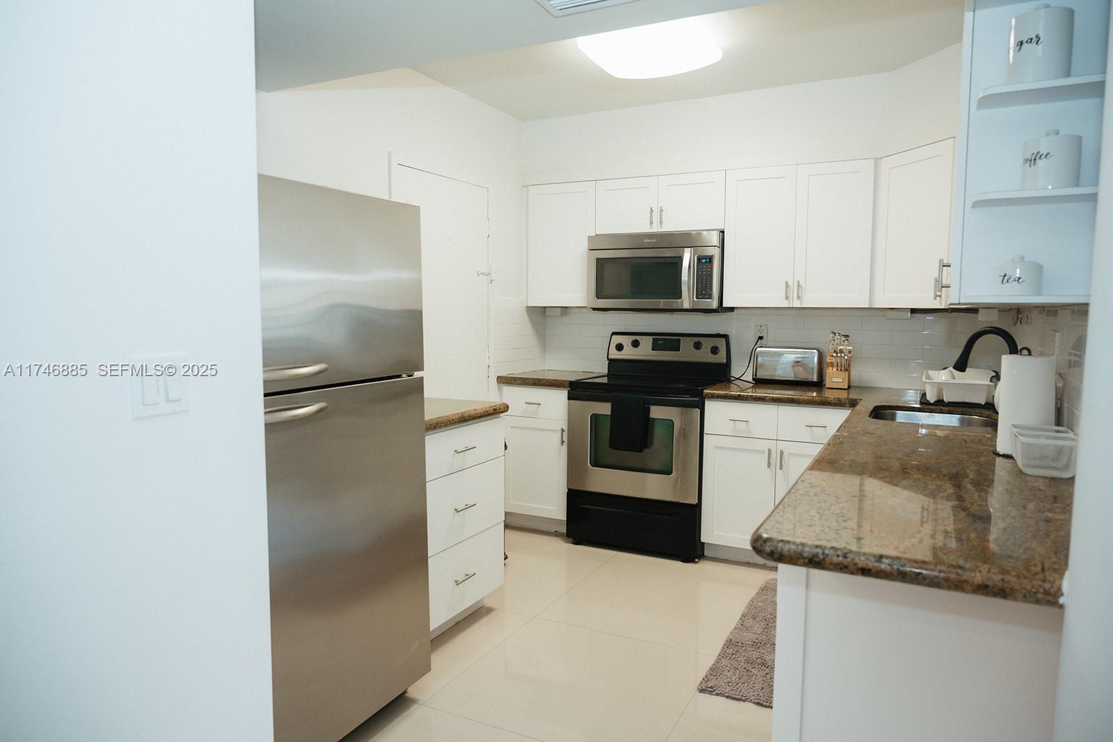 3725 S Ocean Dr 1019 Property Photo 15