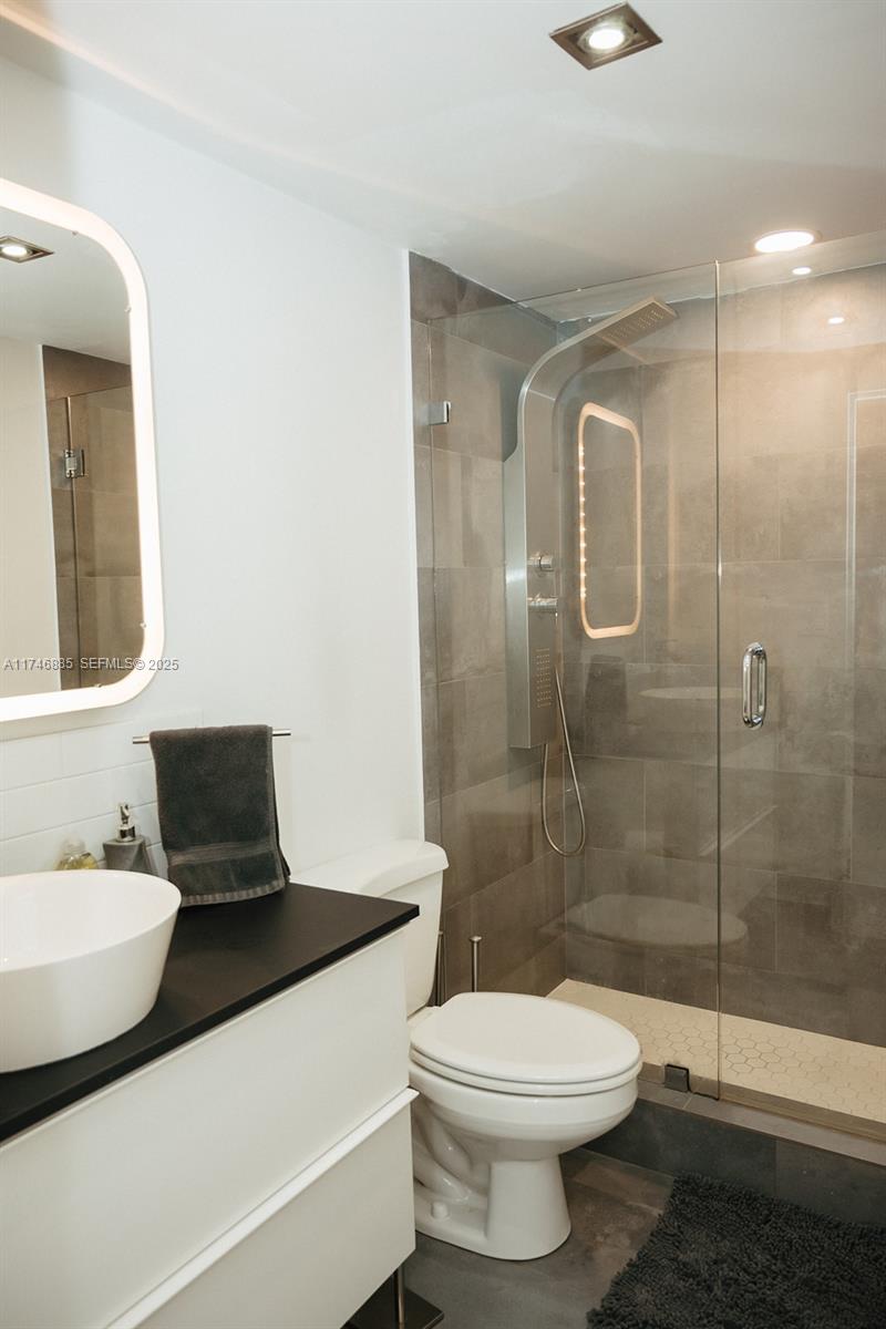 3725 S Ocean Dr 1019 Property Photo 32