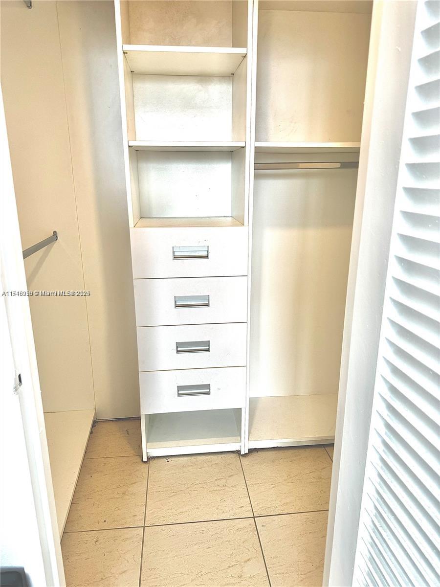 1300 Lincoln Rd C903 Property Photo 11