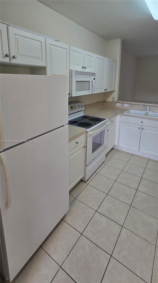 3320 Ne 13th Cir Dr 107-23 Property Photo 7
