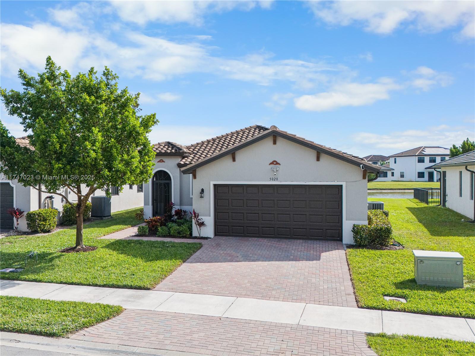5028 Arancia Ln Property Photo