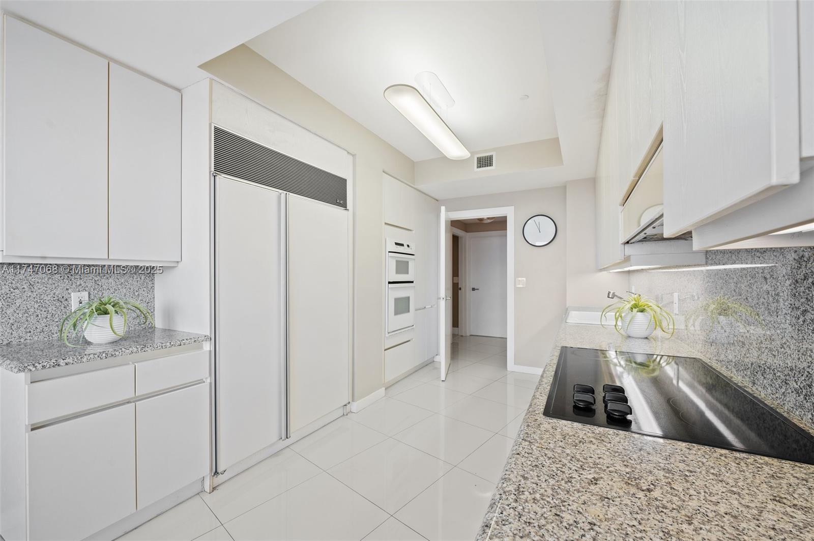 9601 Collins Ave 1208 Property Photo 17