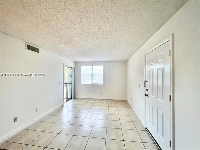 1257 Sw 46th Ave 1814 Property Photo 2