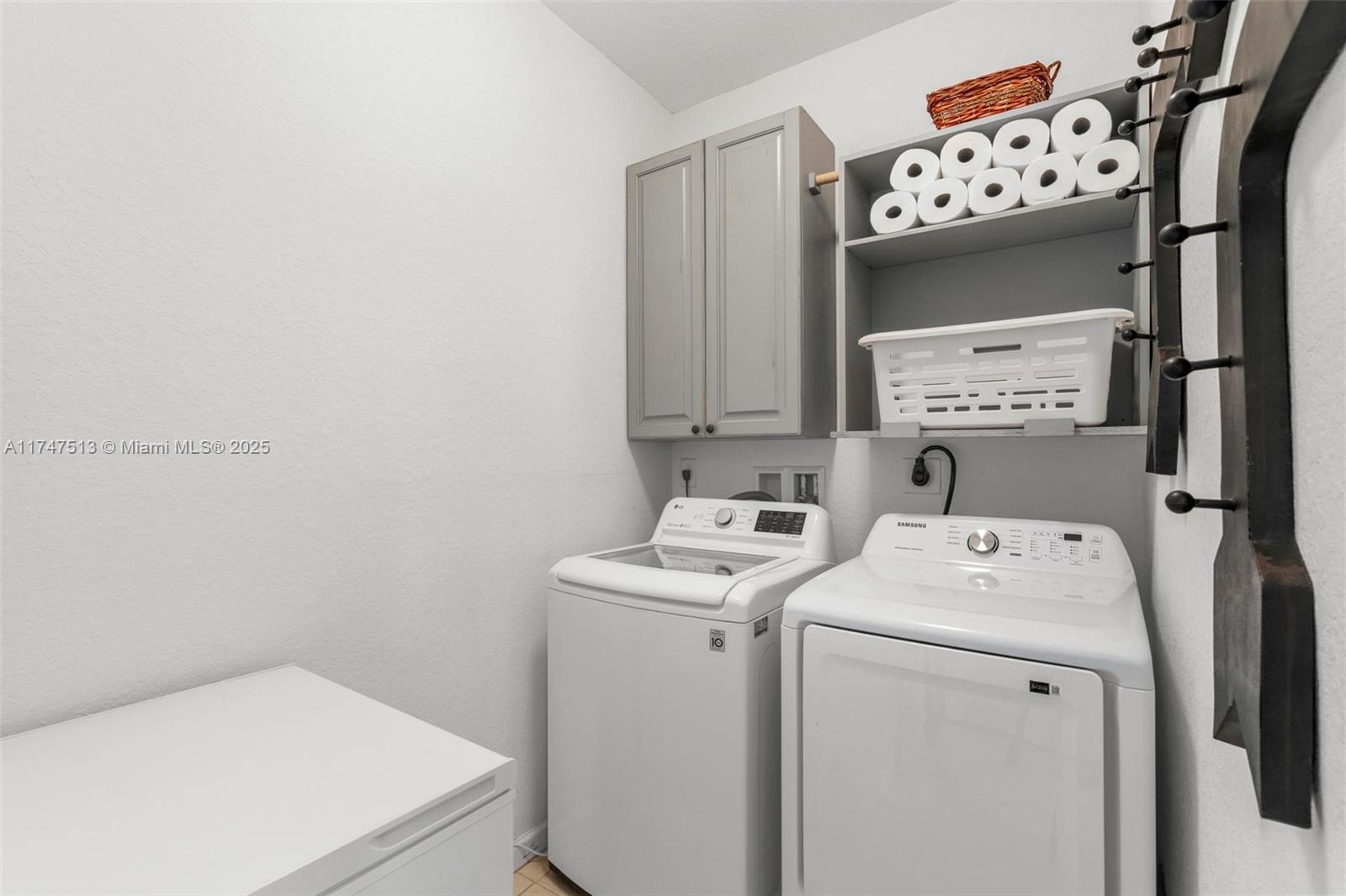 3424 Ne 1st St Property Photo 21