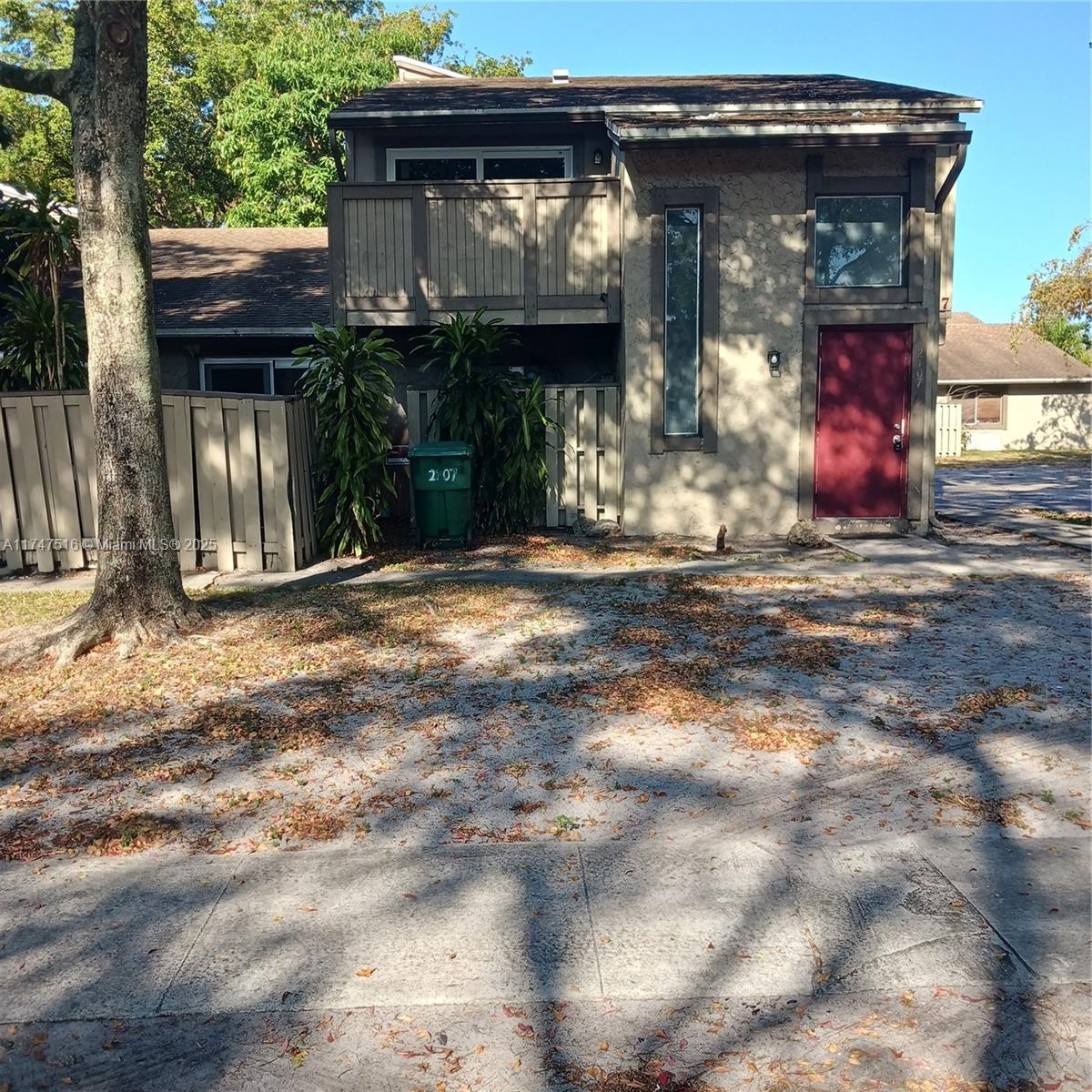 2107 Nw 59th Ter 60-e Property Photo