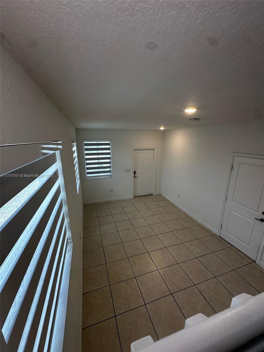 2629 Se 13th Ct Property Photo 9