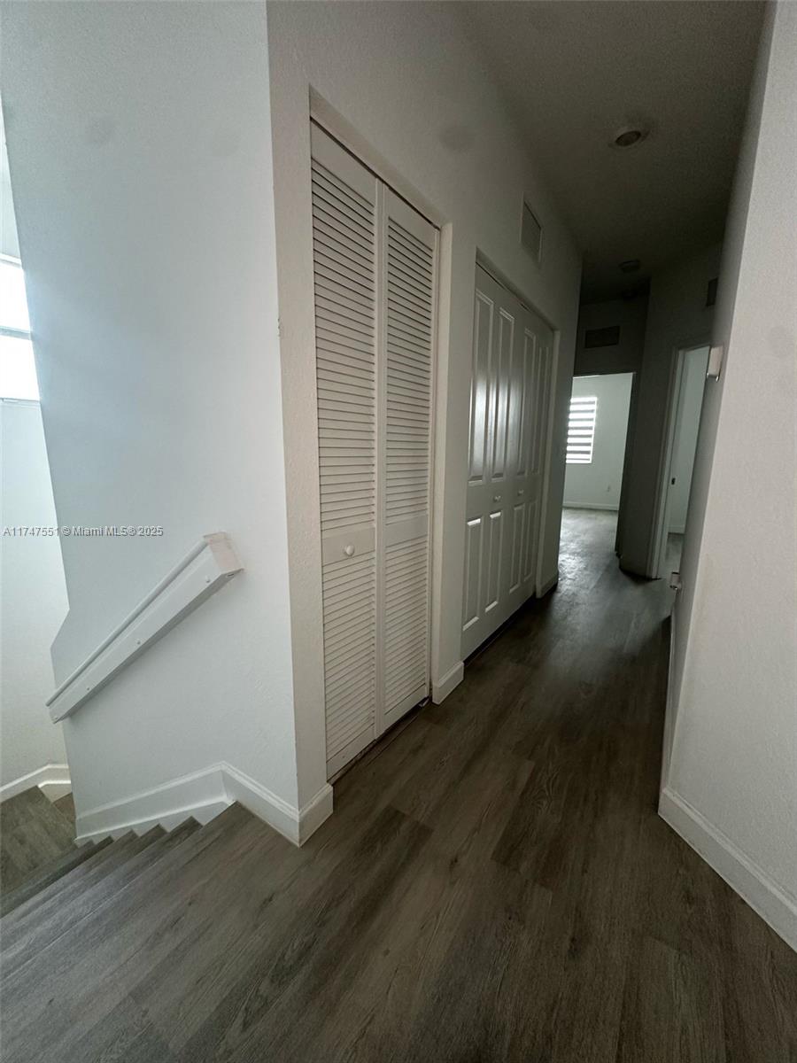 2629 Se 13th Ct Property Photo 12