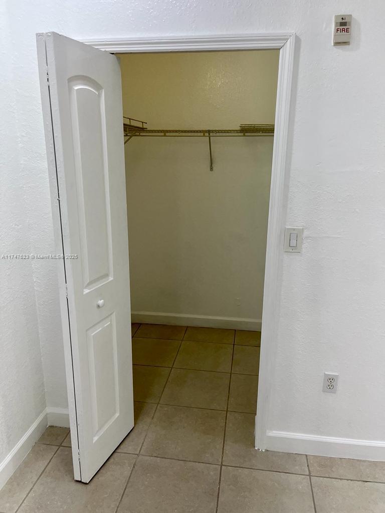 1651 Se 28th Ct 105 Property Photo 22