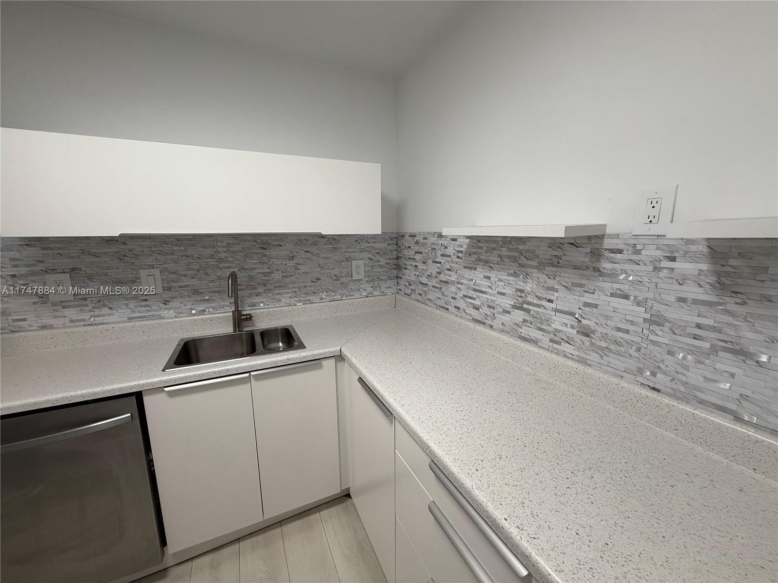 3731 N Country Club Dr 222 Property Photo 6