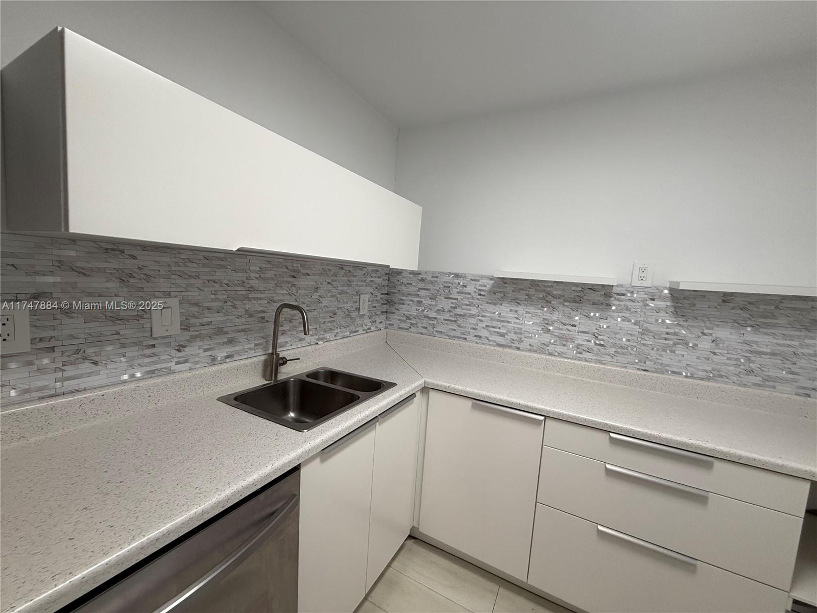 3731 N Country Club Dr 222 Property Photo 17