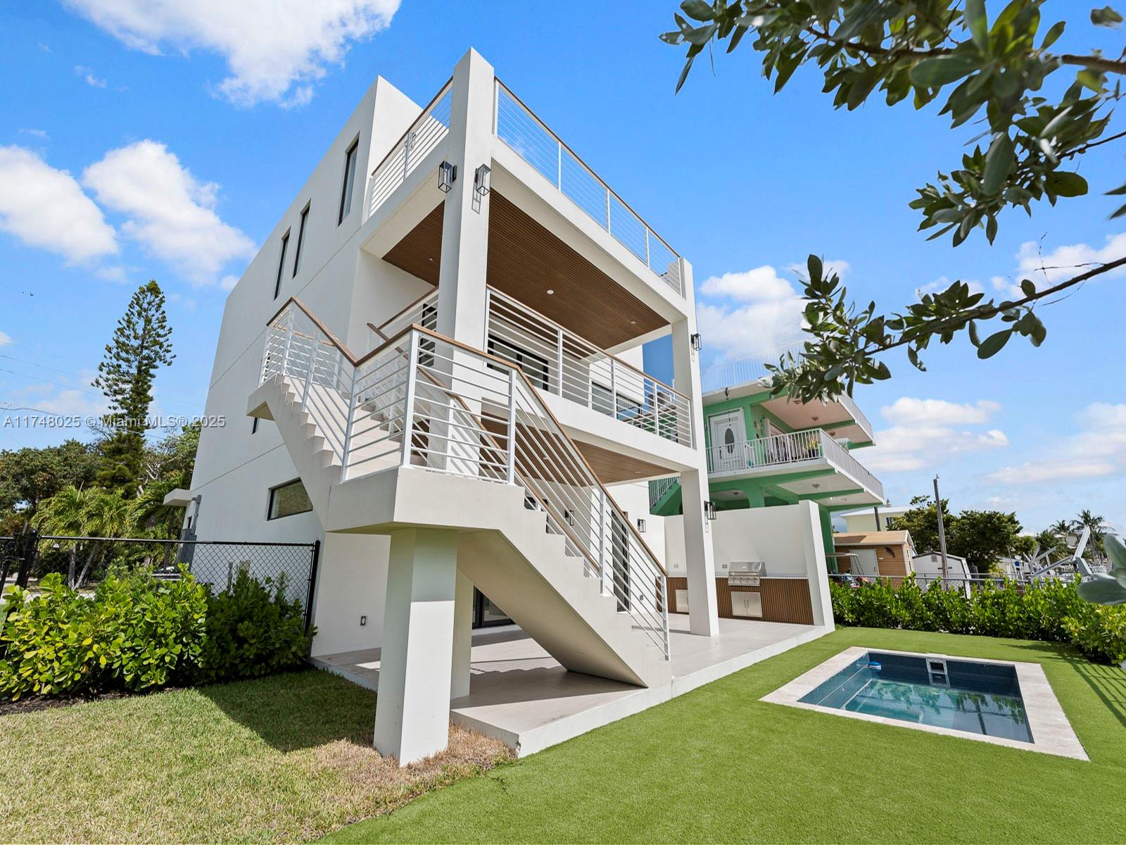 A11748025 Property Photo