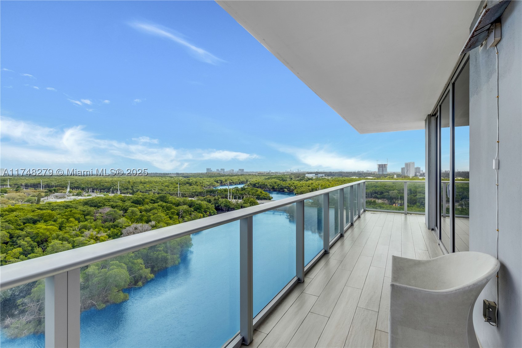 16385 Biscayne Blvd 1221 Property Photo 38