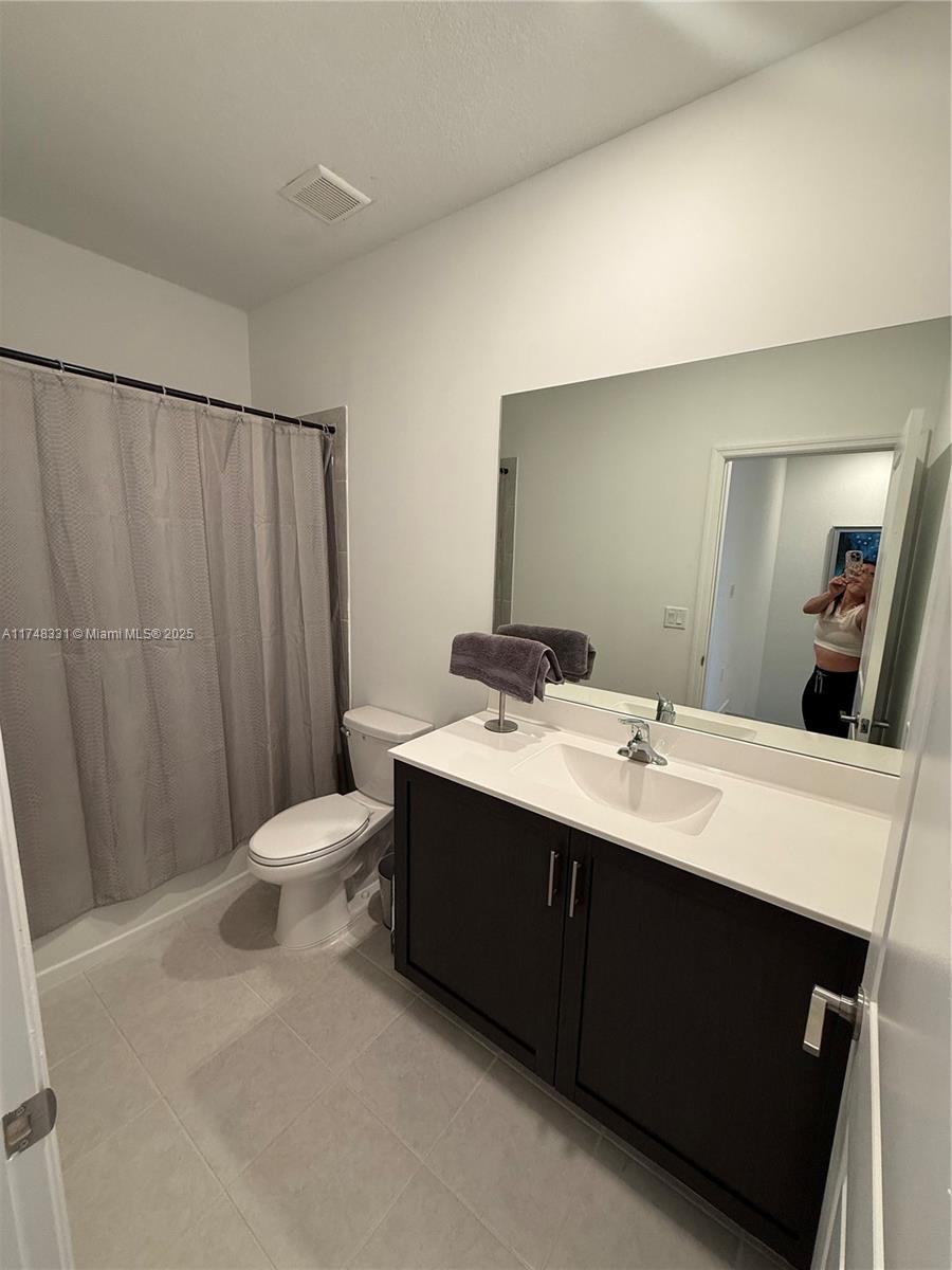 1835 Se 27th Rd Property Photo 8