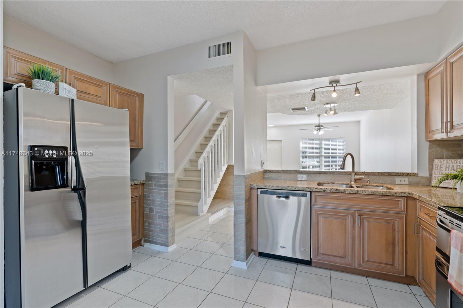 16675 Hemingway Dr Property Photo 1