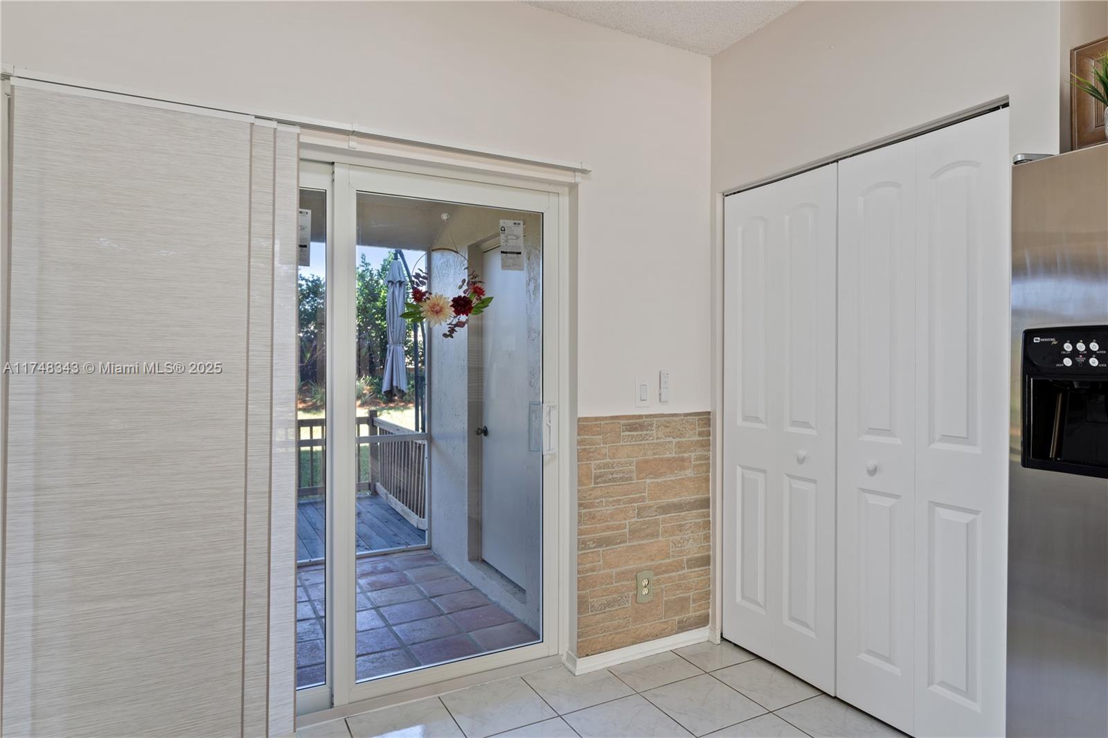 16675 Hemingway Dr Property Photo 10