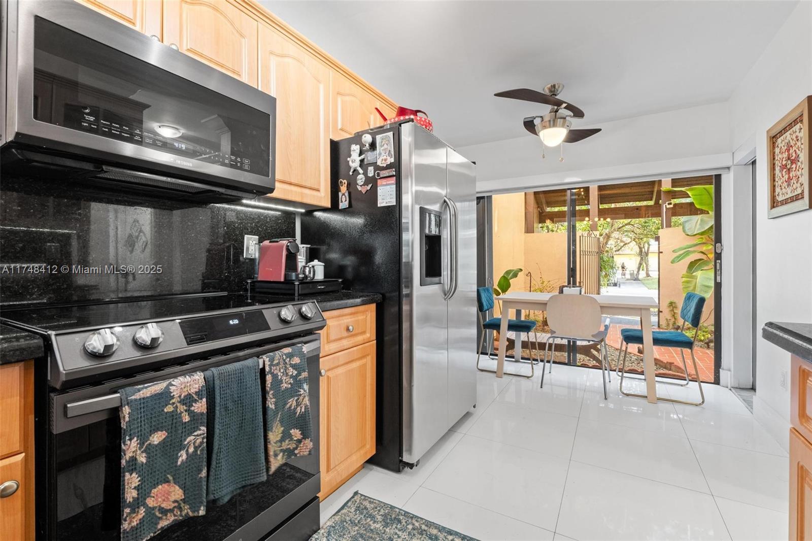 9809 Costa Del Sol Blvd E-102 Property Photo 6
