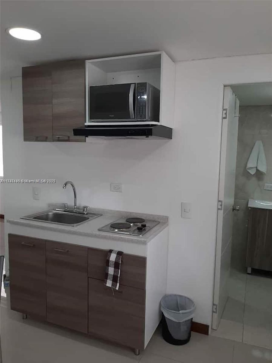 Cra 71 Pontevedra Property Photo 32