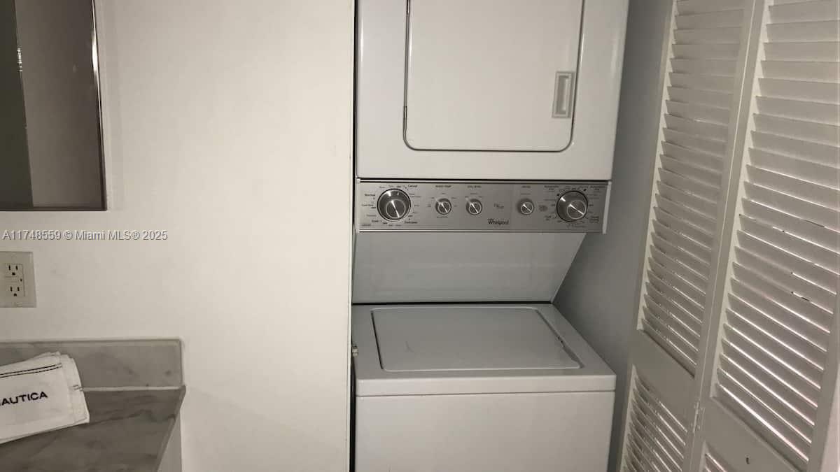 1200 Brickell Bay Dr 3924 Property Photo 15