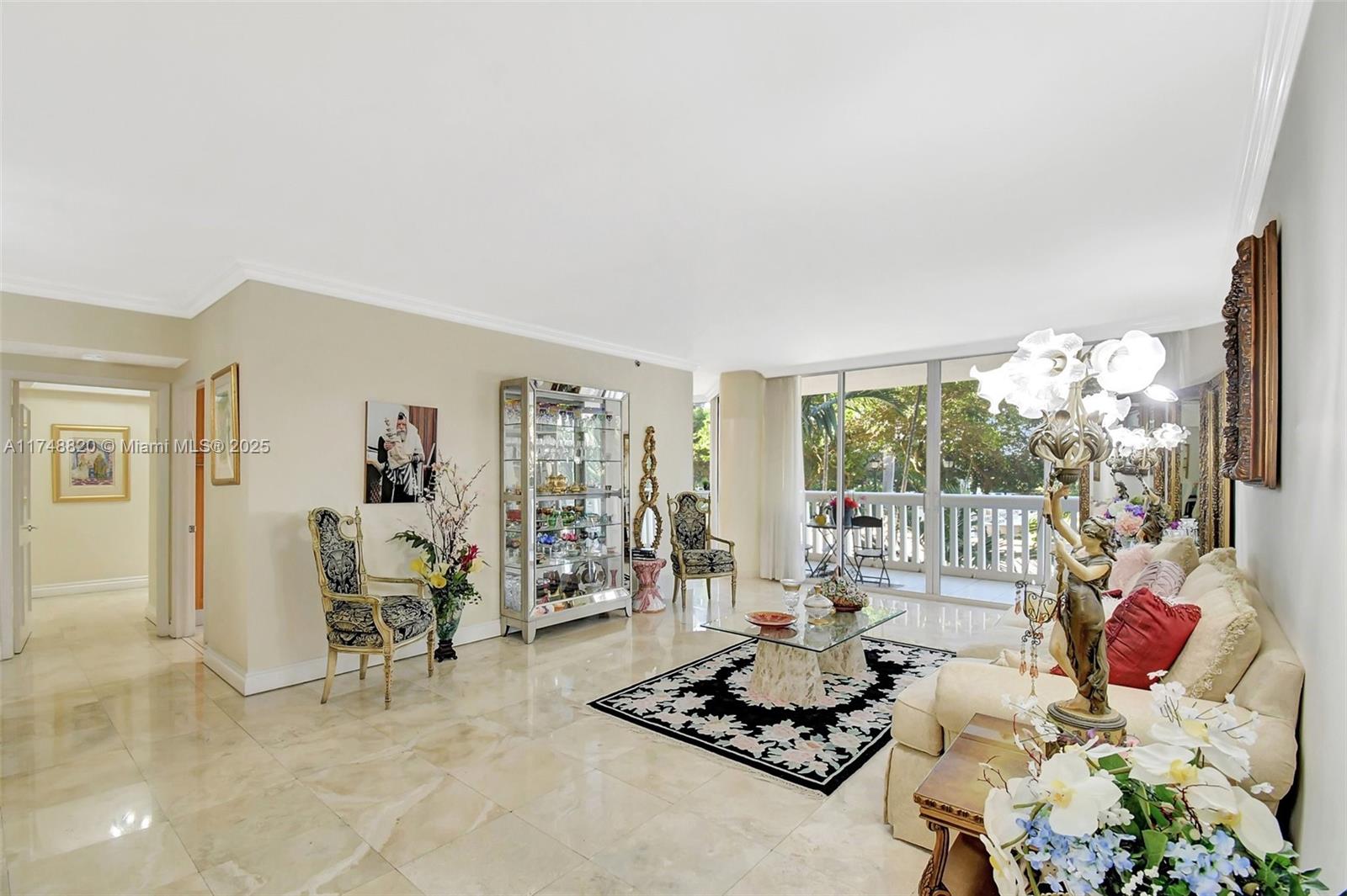2000 Island Blvd 410 Property Photo 6