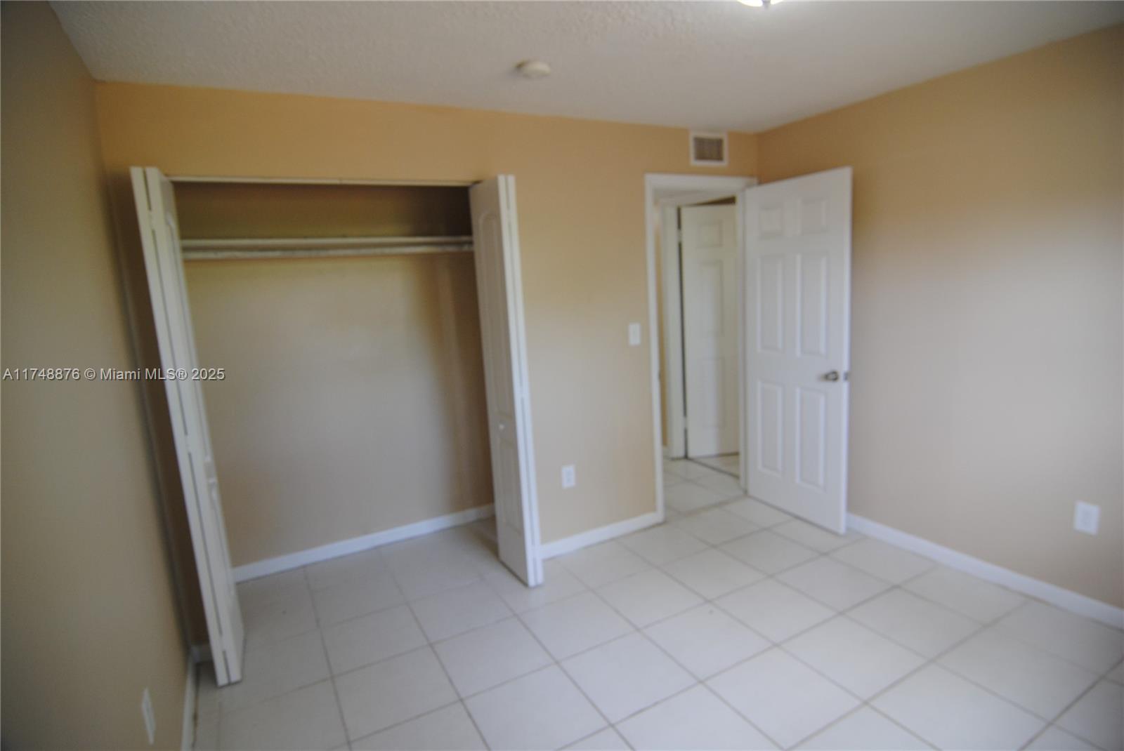28331 Sw 141st Ct . Property Photo 4