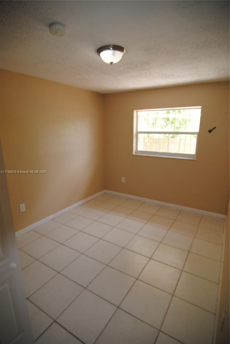 28331 Sw 141st Ct . Property Photo 6