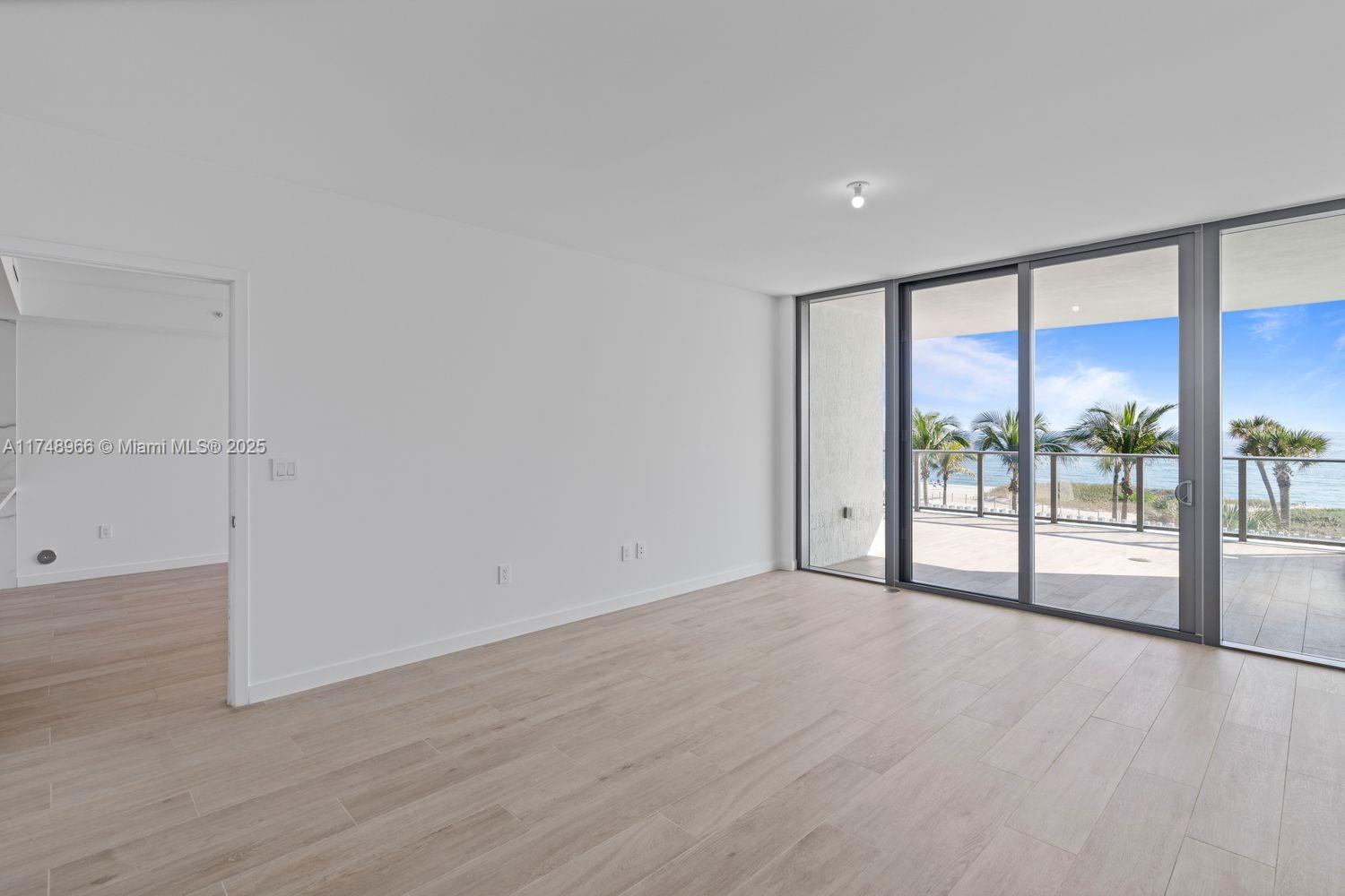 1116 N Ocean Blvd 304 Property Photo 13