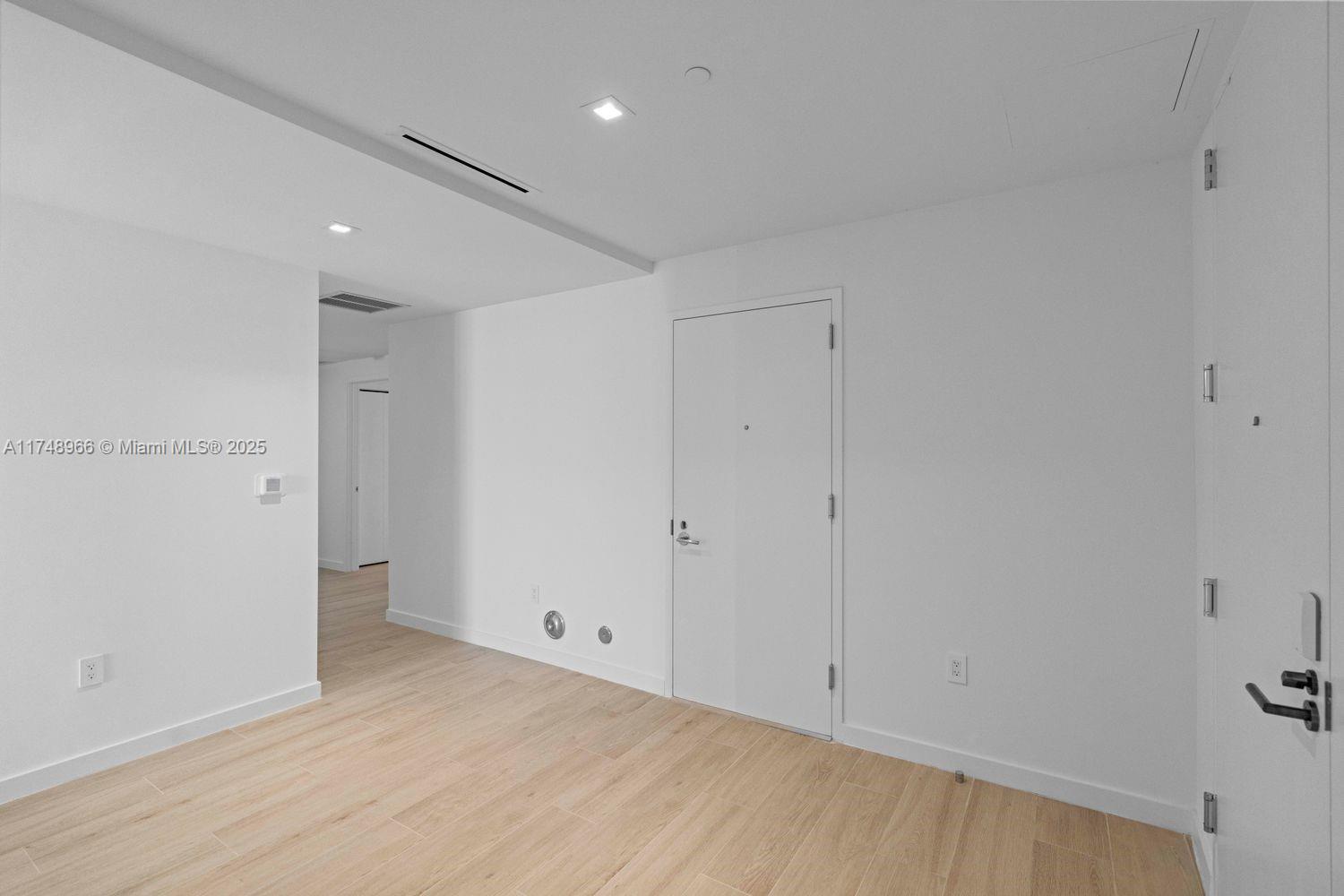 1116 N Ocean Blvd 304 Property Photo 23