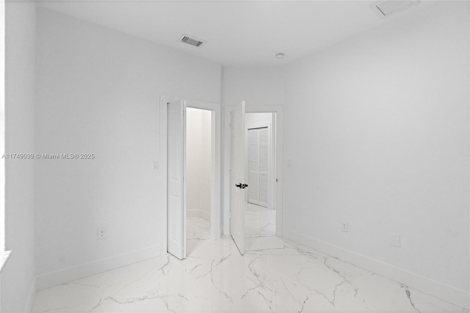 10721 Sw 240th Ter Property Photo 38