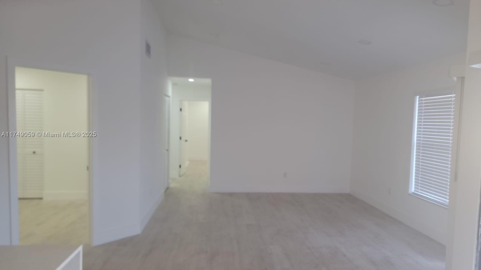 3311 San Remo Cir 3311 Property Photo 4