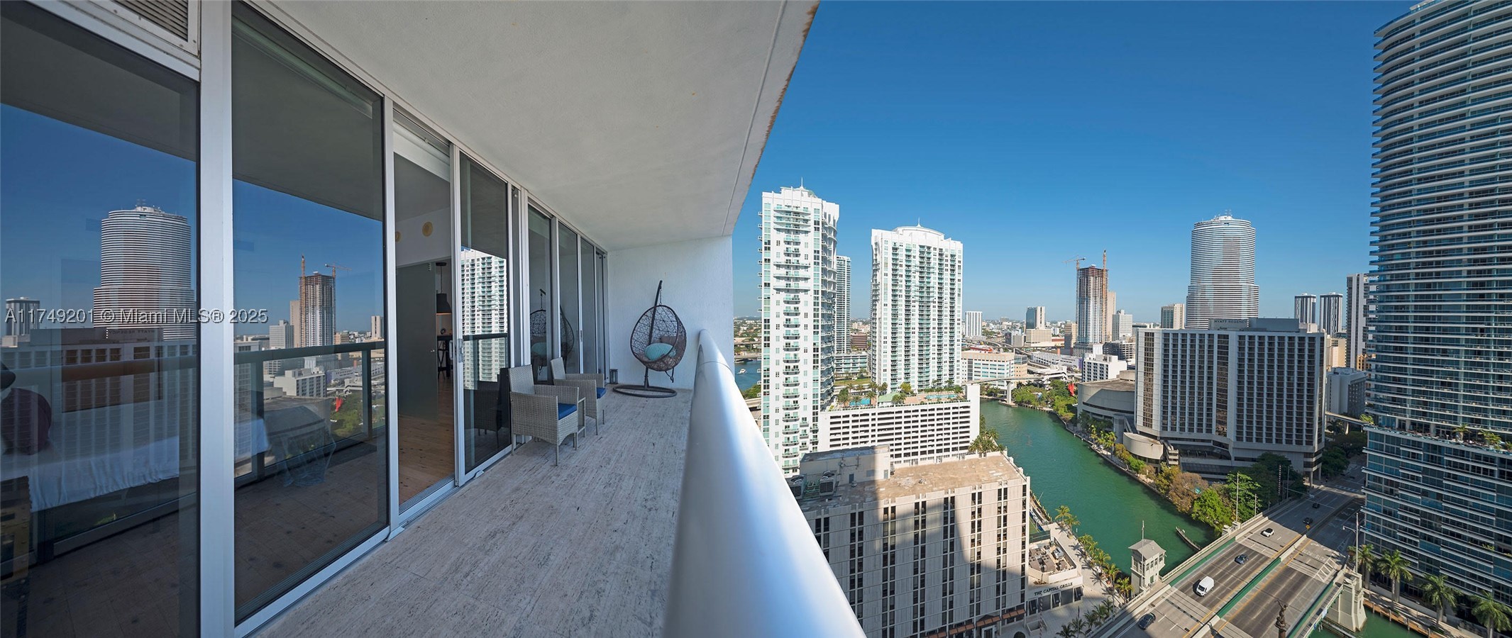 485 Brickell Ave 2603 Property Photo 5