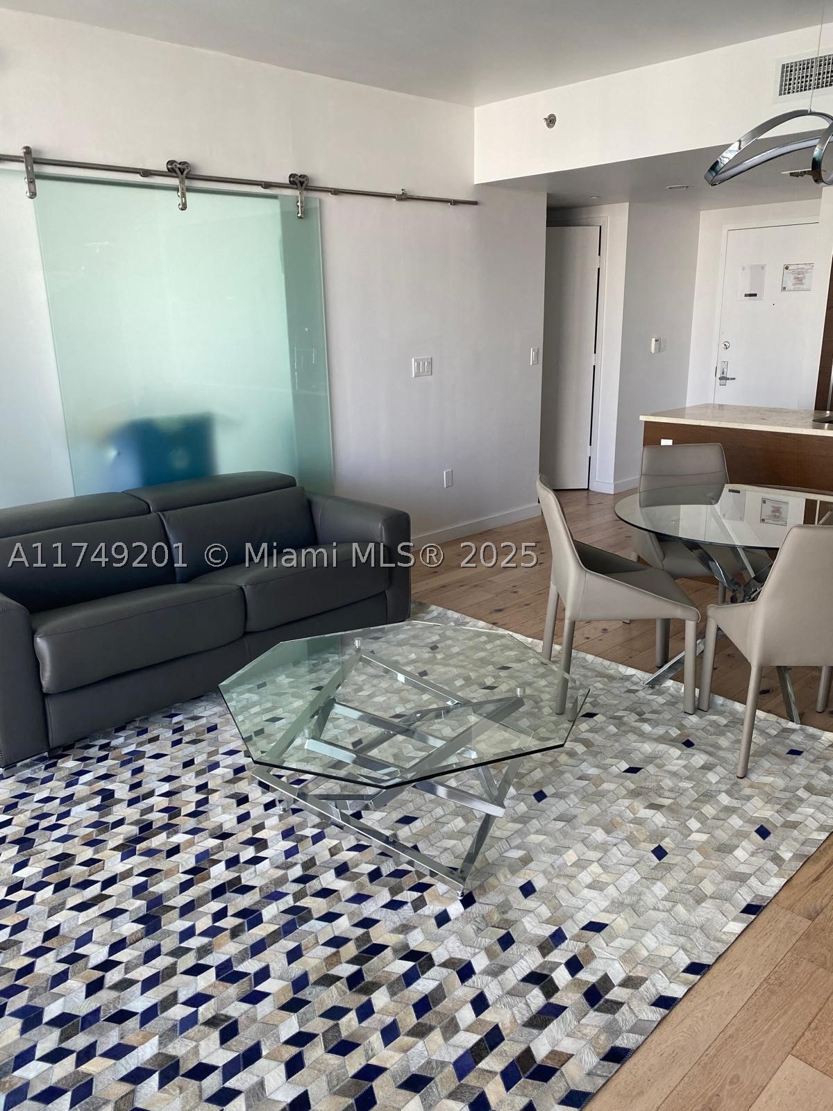 485 Brickell Ave 2603 Property Photo 7
